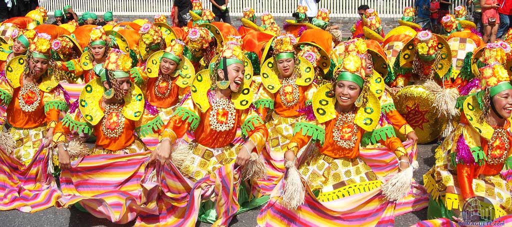 Buglasan 2013 Street  Dance Parade