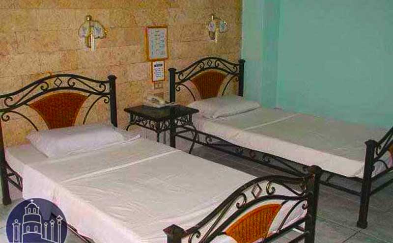 Dumaguete double room ok pensionne house