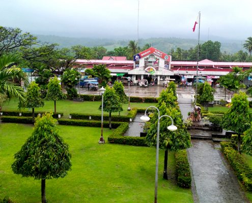 Bindoy Municipality plaza