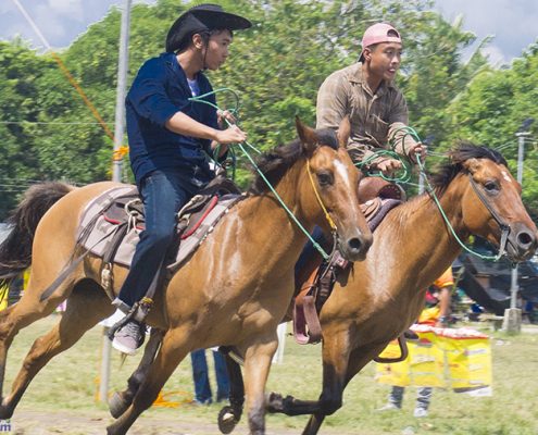 La Libertad horse racing
