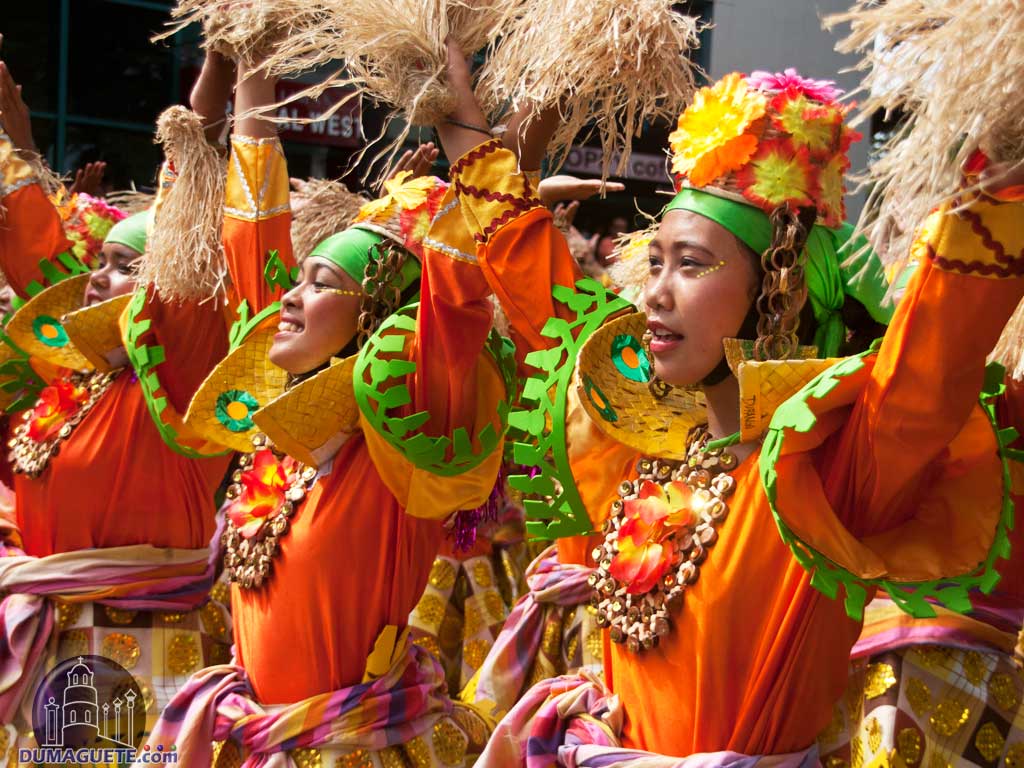 Buglasan Street Dance Competition and Parade 2013 - Dumaguete