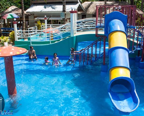 Aqua Fun Resort in Bayawan City - Water Park